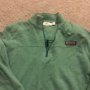 Excellent condition vineyard vines pullover.